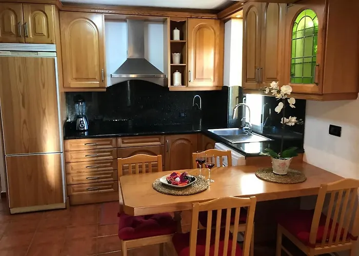 Wonderful Sea Views 公寓 *