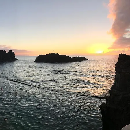 El Pris Sea Views * El Pris