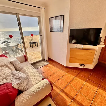 Sea Views Апартаменты