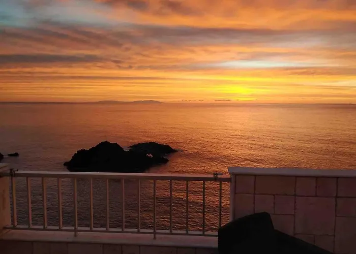 Wonderful Sea Views Apartment El Pris